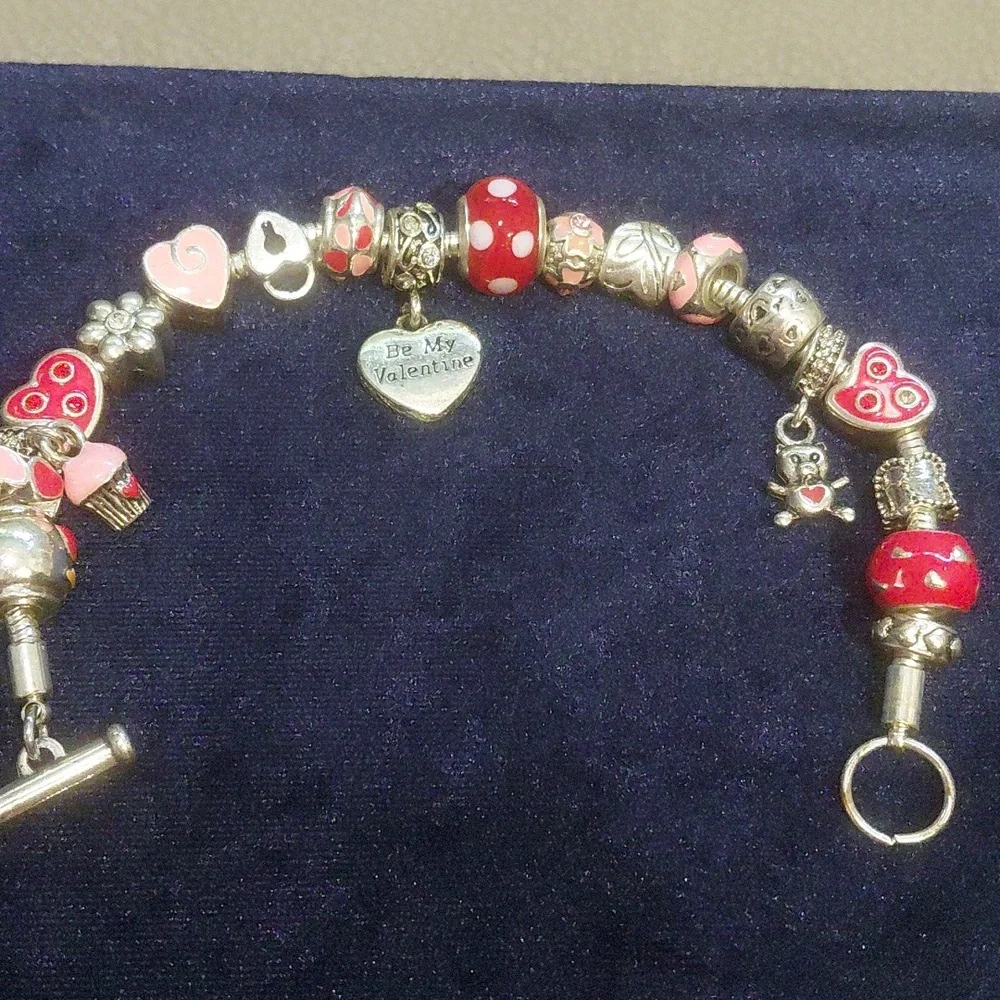 BRADFORD EXCHANGE CHARM BRACELET